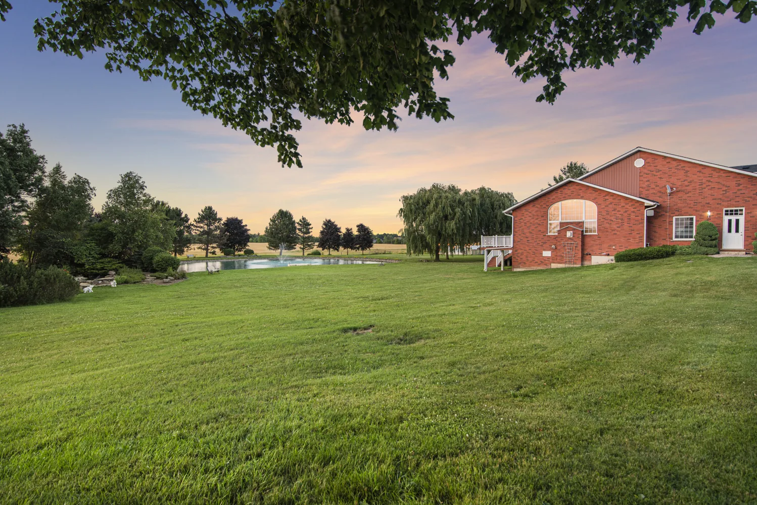 Outdoor Reception Lawn
